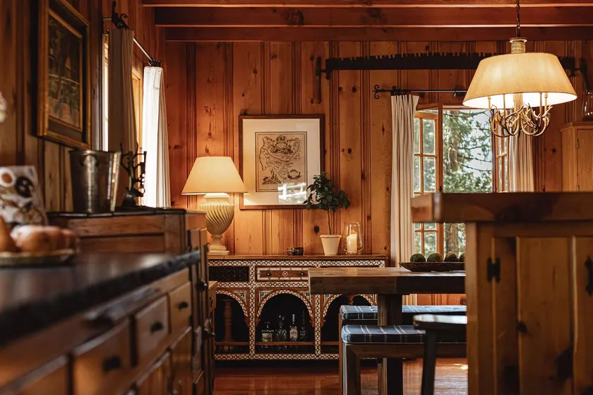 Charming Vintage 1930s Cabin w/ View, Walk to Lake - Image 1