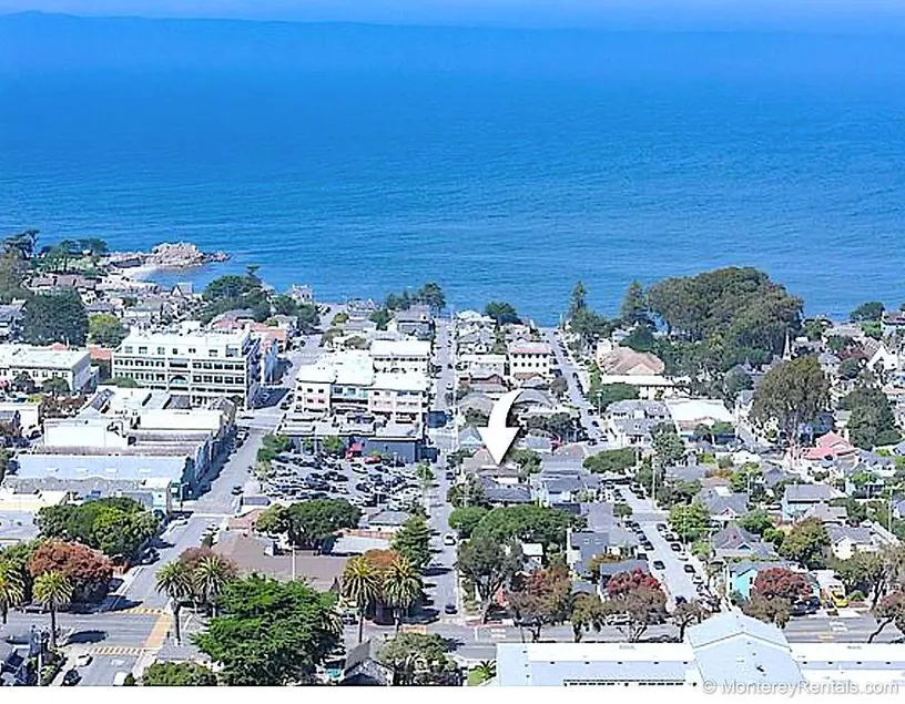 Outside Inn - Downtown, Walk to the Beach - Image 1