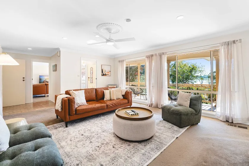 The Lakehaven - Serene Lakeside Entertainer - Image 1
