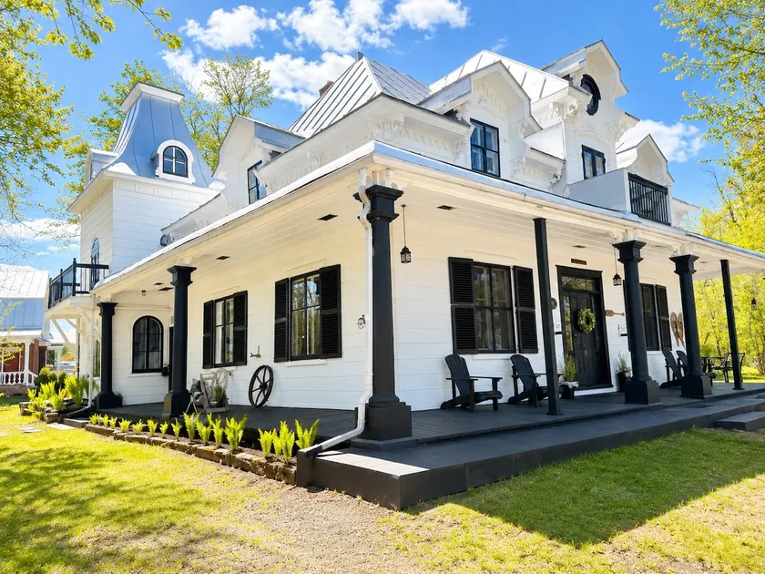 Maison Jacques: on the Sainte-Anne River - Image 1