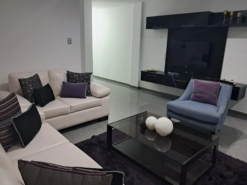 Accommodation in a modern apartment in Trujillo - Image 1