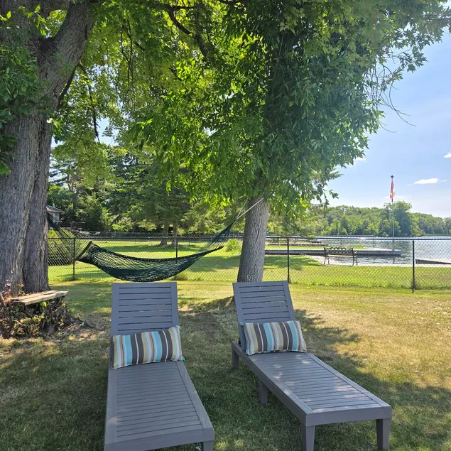 Sunshine and serenity - Image 1
