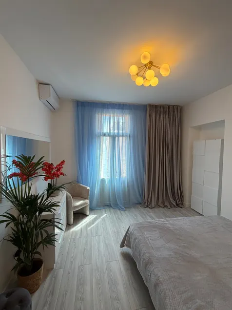 Magical Designer Apartment, Monaco Border. 4/29 - Image 1