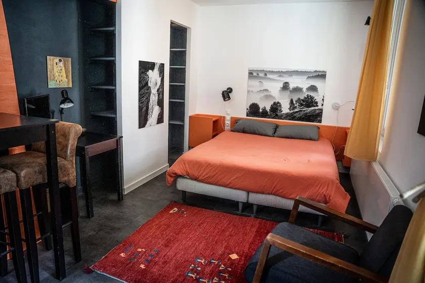 Cozy 2-Person Studio in Chartreuse – Balcony and Nature - Image 1