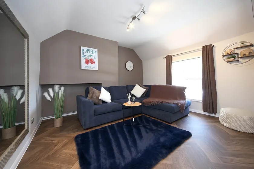 Bedford Retreat - Image 1
