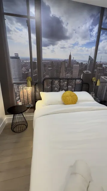 Soho House - 20 Min to NYC - Breakfast Included- D - Image 1