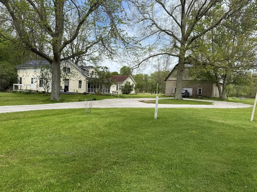 River Guest House and Retreat at Pierpont - Image 1