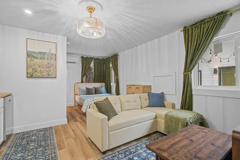 Lavender Cottage | Lake View Retreat Near Branson - Image 1