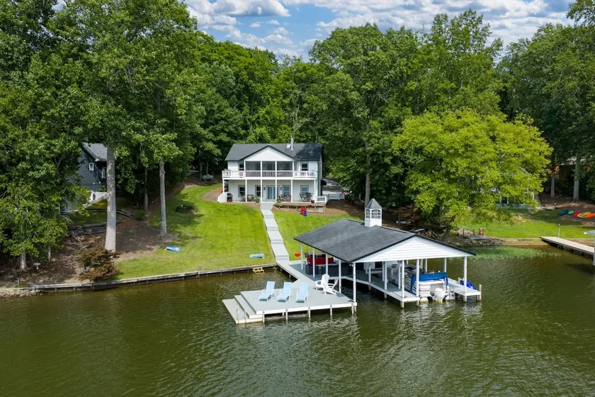 Ultimate Lake House | Dock, Game Room, Sleeps 15 - Image 1
