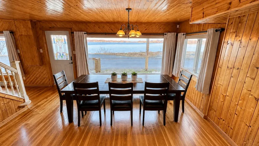 Cottage on the Cove | Waterfront - Image 1