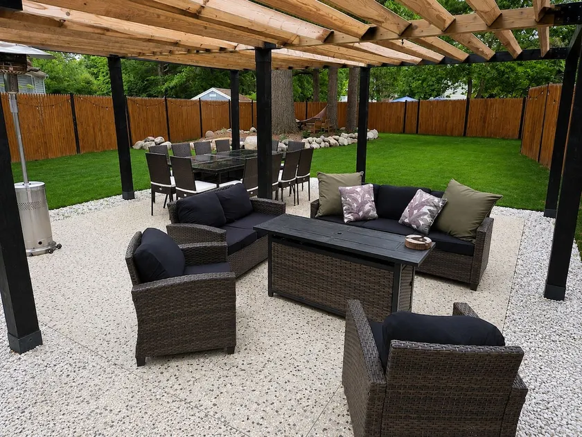Family Friendly Modern Escape | Close to Boston! - Image 1