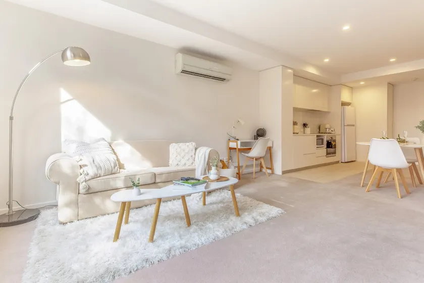 Luxe Loft with free Parking｜Kingston Foreshore - Image 1