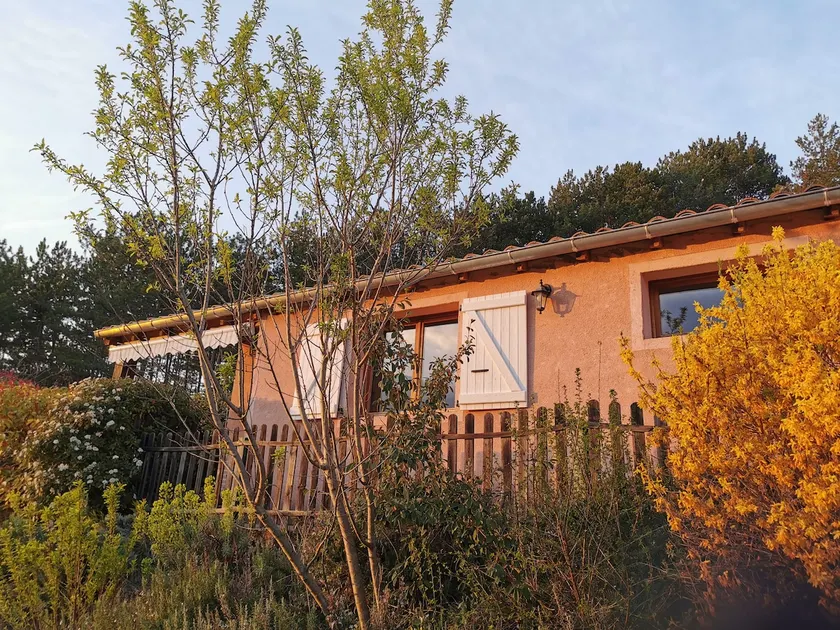 Peaceful oasis, surrounded by nature, and with an exceptional view - Image 1
