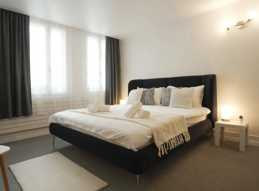 Modern Suite with Aare View - Heart of Old Town I - Image 1