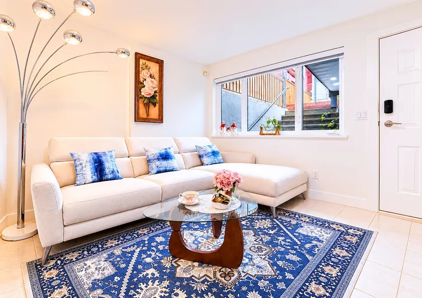 Vancouver Nest Cozy Private 2BR Retreat and Extra Room - Sleeps 6 - Image 1