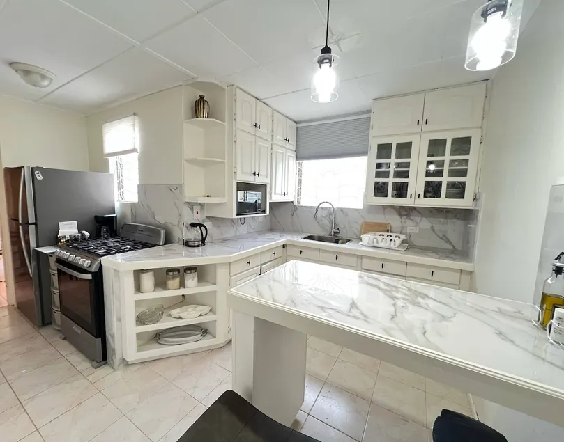 Hy-De-Way 3BR Near Miami Beach Oistins - Image 1