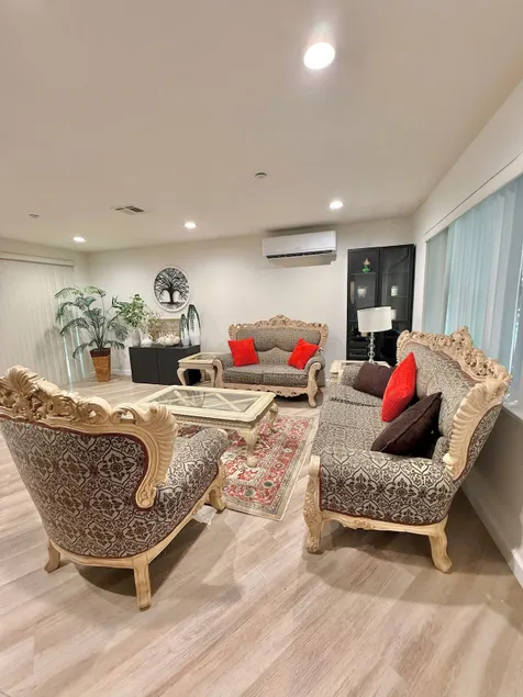 2BR/2BA Monterey Park Stay | Fast WiFi, DTLA - Image 1