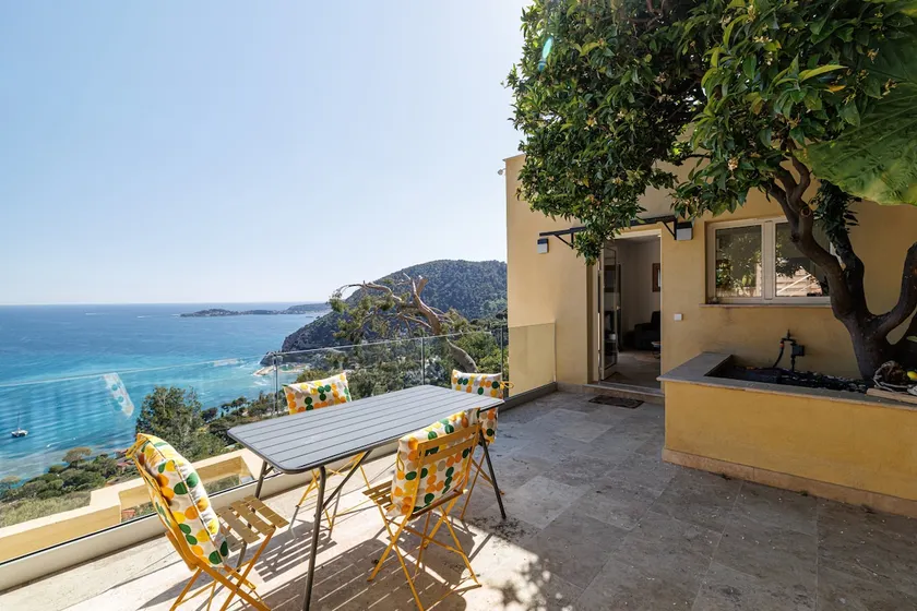 Spectacular sea view • Terrace & balcony • A/C - Image 1
