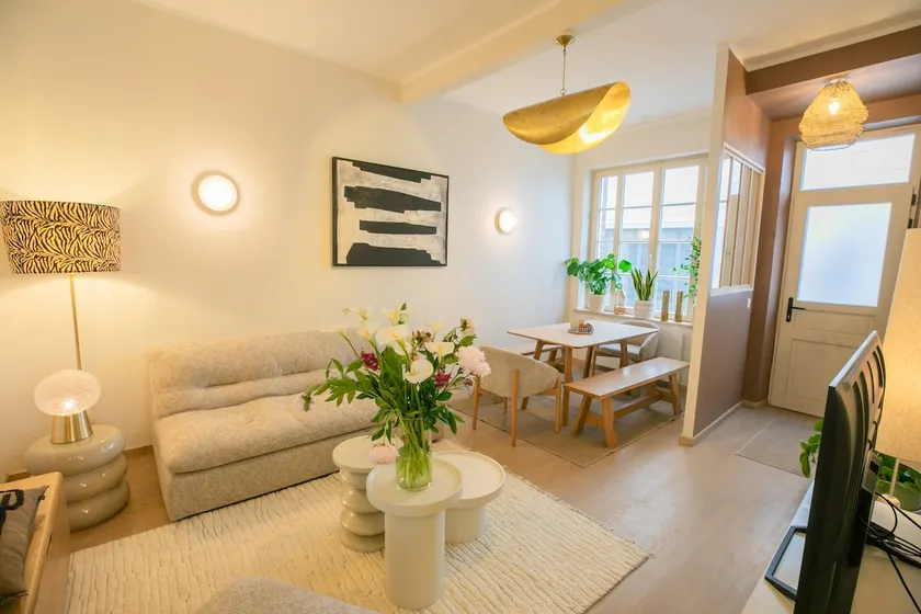 Maison Lumière: luxury, in the heart of the city, parking. - Image 1
