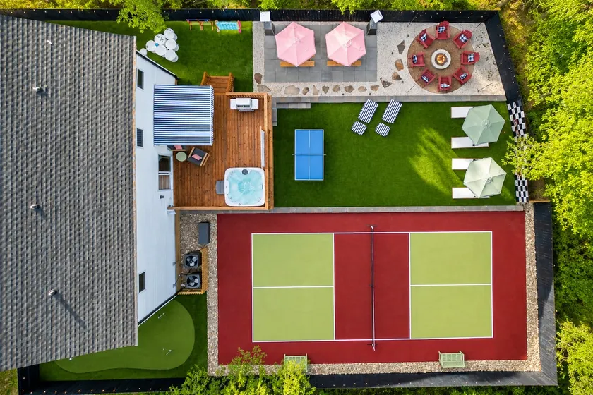NEW! HotTub+Pickleball+GameRoom+Movies+Golf+Games - Image 1