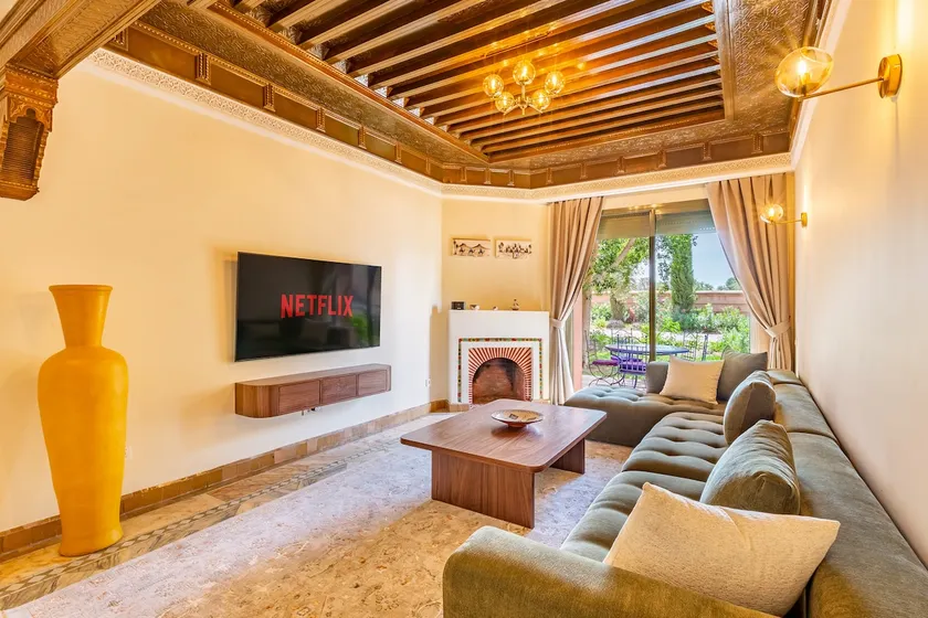 Stylish Apartment with Pool in Marrakech - Image 1