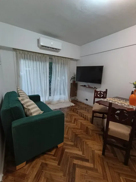 Comfortable, spacious, quiet, close to everything - Image 1