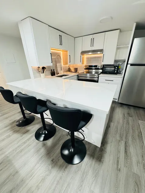 Modern Downtown Retreat | Near Mystic & Casinos - Image 1