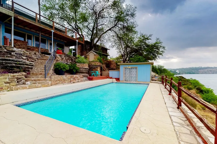 Modern 3BR Lakefront Dog Friendly | Private Pool - Image 1