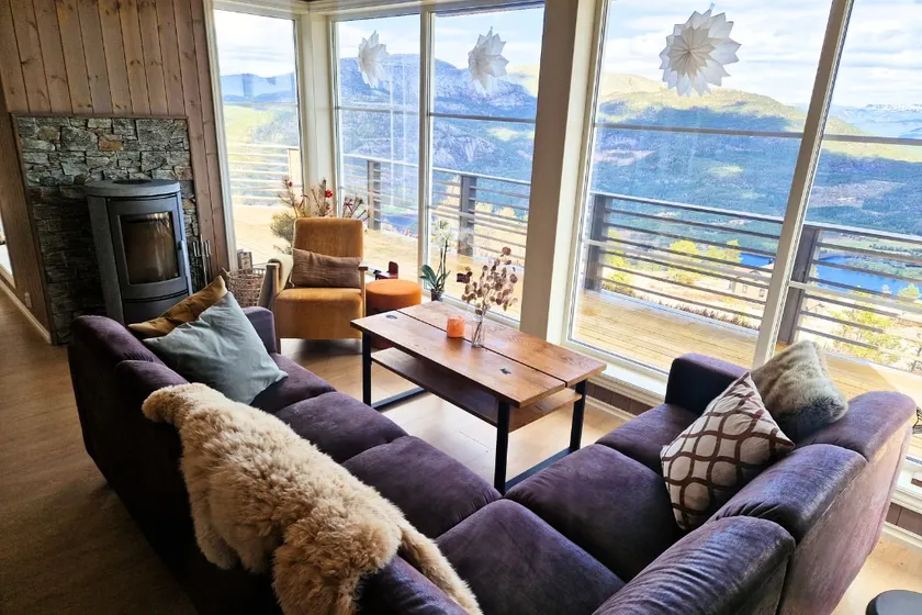Mountain Ski Cabin with Sauna & Scenic Views - Image 1
