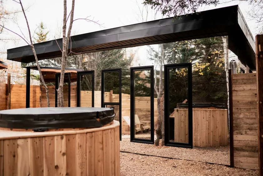 Stunning Reflection Cabins Equipped with a - Image 1