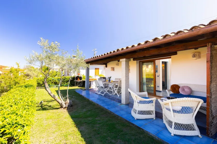 [Sa Petra Ruja] Patio & BBQ • 300 meters from the sea - Image 1