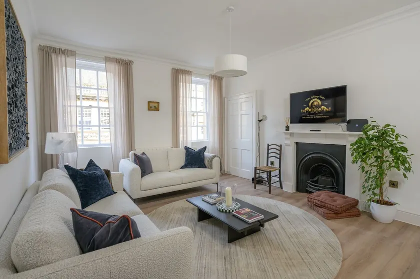 Milsom Suite - Image 1