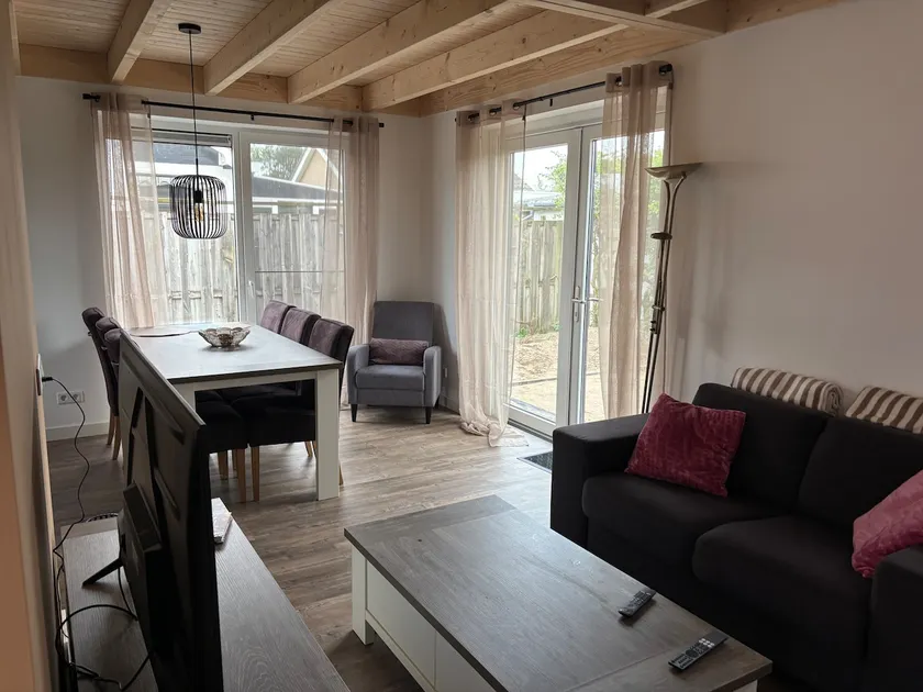 New, comfortable home close to the beach - Image 1