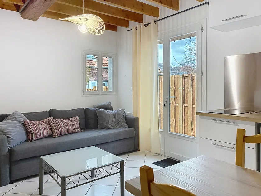 Peaceful accommodation in the heart of a charming village - Image 1