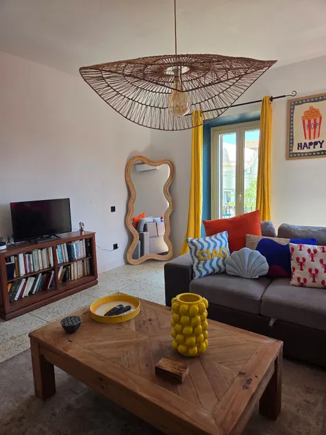 Charming apartment - Image 1