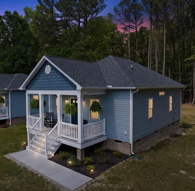 The Blue Heron | Brand New Cottage in Deltaville - Image 1