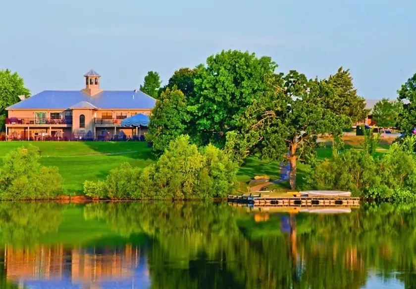 Resort Condo - Lake, Pool, Sauna, Golf & More! #32 - Image 1