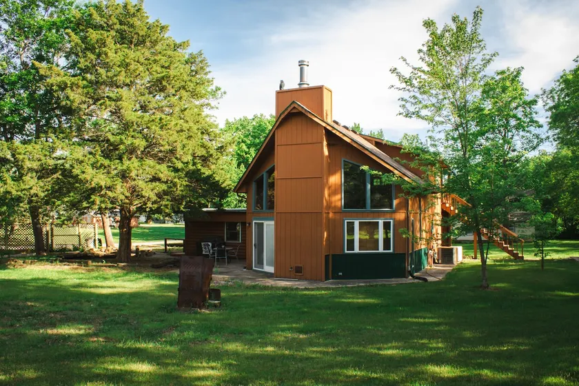 Cross Timber Lodge - Image 1