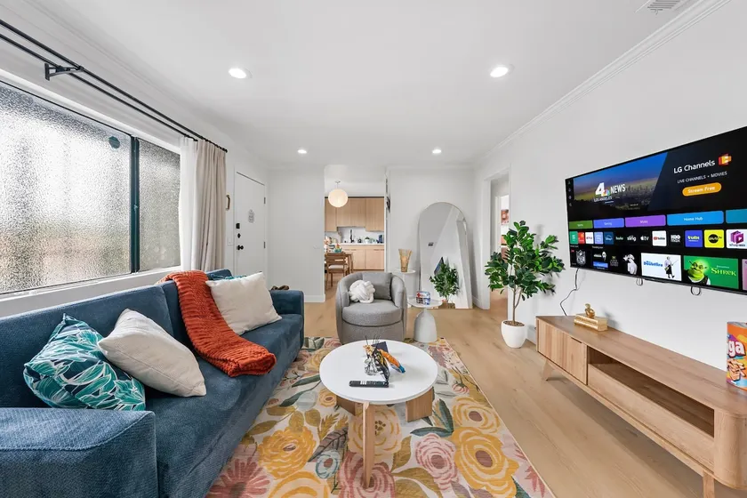 Pasadena New Retreat | Charming 2B sweet Apartment - Image 1