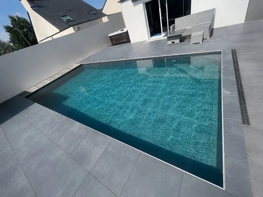Large villa with heated pool, hot tub, 7 bedrooms - Image 1