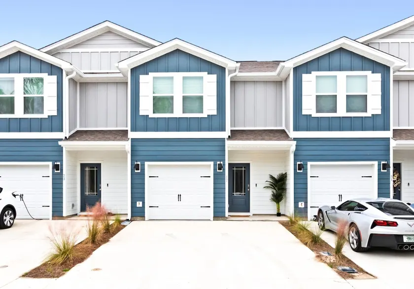 New! Pet-Friendly Townhome Near 30A & Beaches - Image 1