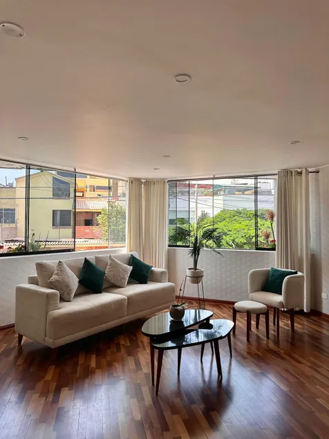 Modern 2BR, Office & Full Kitchen | San Borja - Image 1