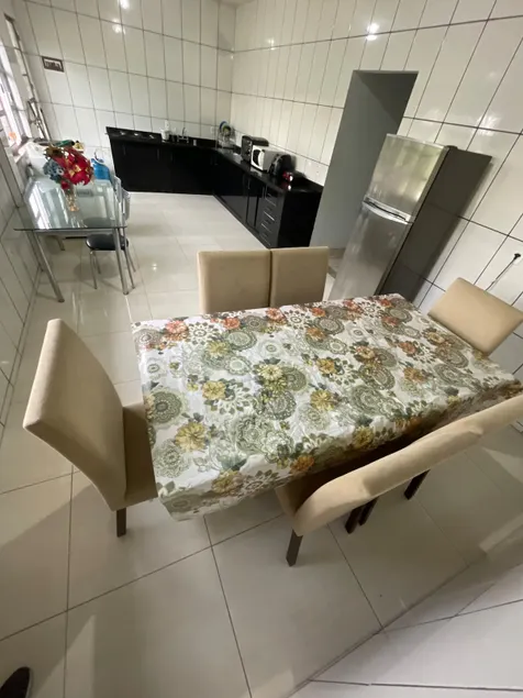 A large house to accommodate your family - Image 1