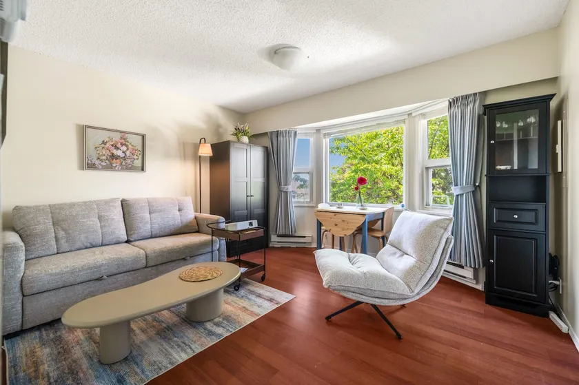 Bright and Cozy 1BR Suite, Quiet Coquitlam Stay - Image 1