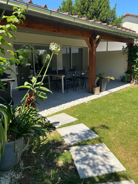 Home - Image 1