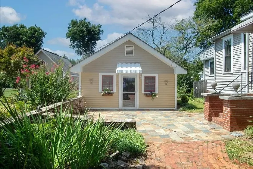 The Cabin - Image 1