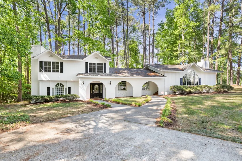 Luxe 4BR Estate | Hot Tub, Game Room, Piano - Image 1