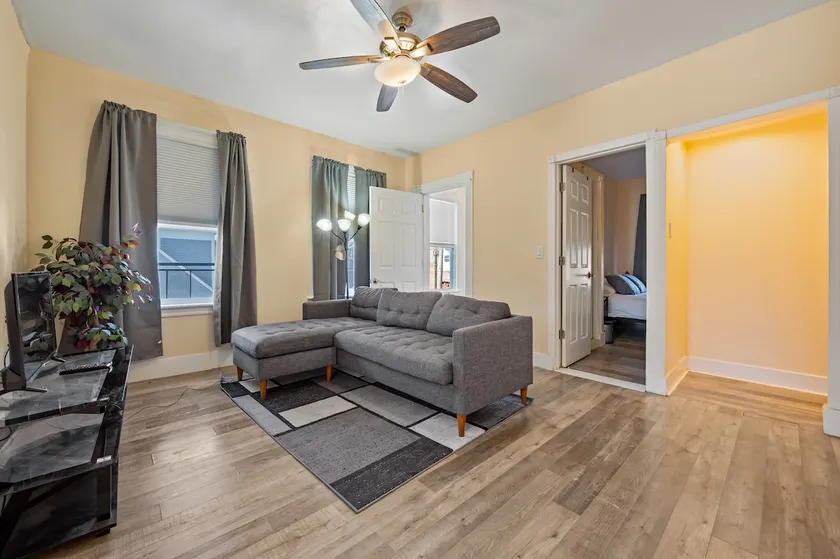 Great Amenities | Cozy | Walk to Hospital - Image 1