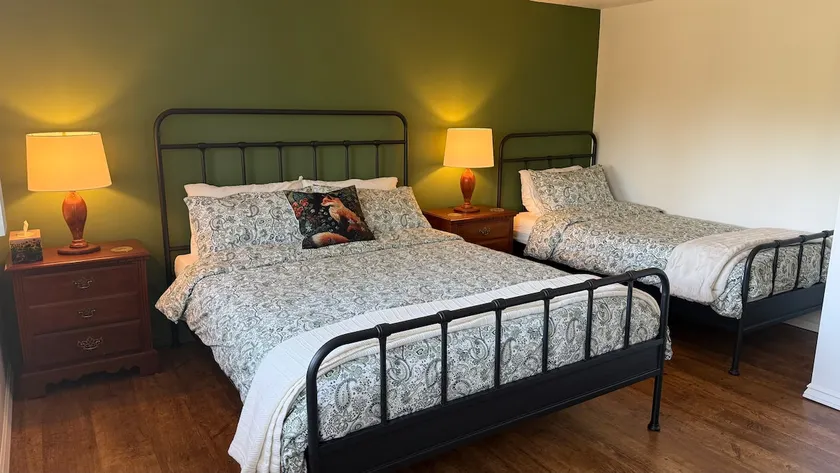 The Orchard Suite - Rustic Rentals ~ Sleeps 7 - Image 1