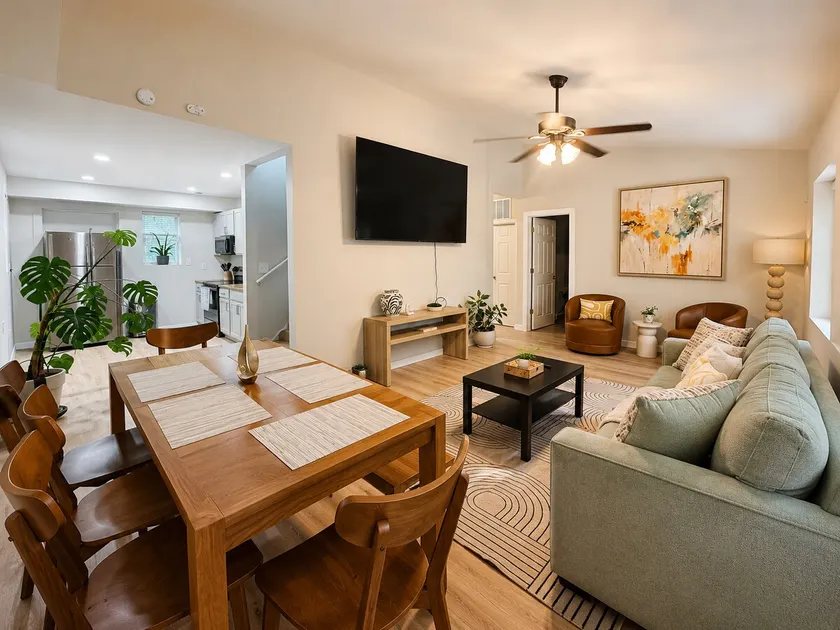 4BR/2BA Creekside Retreat Near Beltline - Image 1